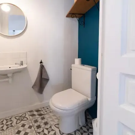 Magnifique De Charme Avec Vue Sur Le Palais Des Papes à Wifi Gratuit Apartamento Avinhão