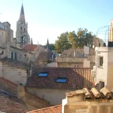Magnifique De Charme Avec Vue Sur Le Palais Des Papes A Wifi Gratuit Apartment *